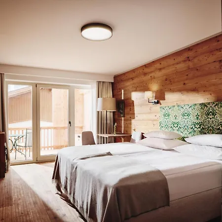 Готель Gut Stiluppe 4*